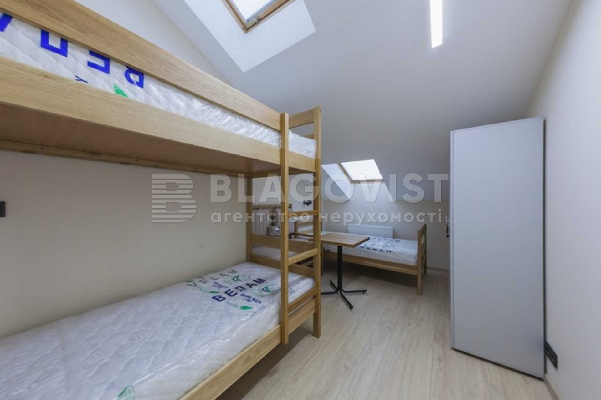 Продаж, готель, Щекавицька,30/39,  225,0 кв.м,  Міні-готель hostel