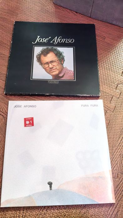 José Afonso caixa 3lps discos como novos
José Afonso selado
50€
Novo e