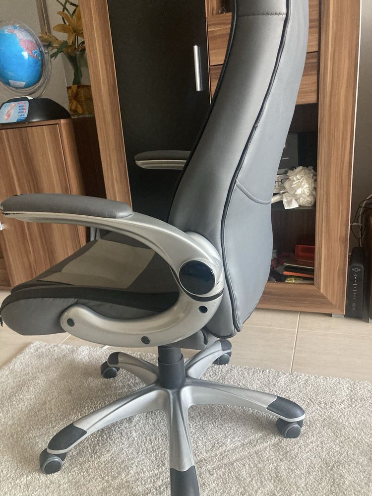 Cadeira de escritorio