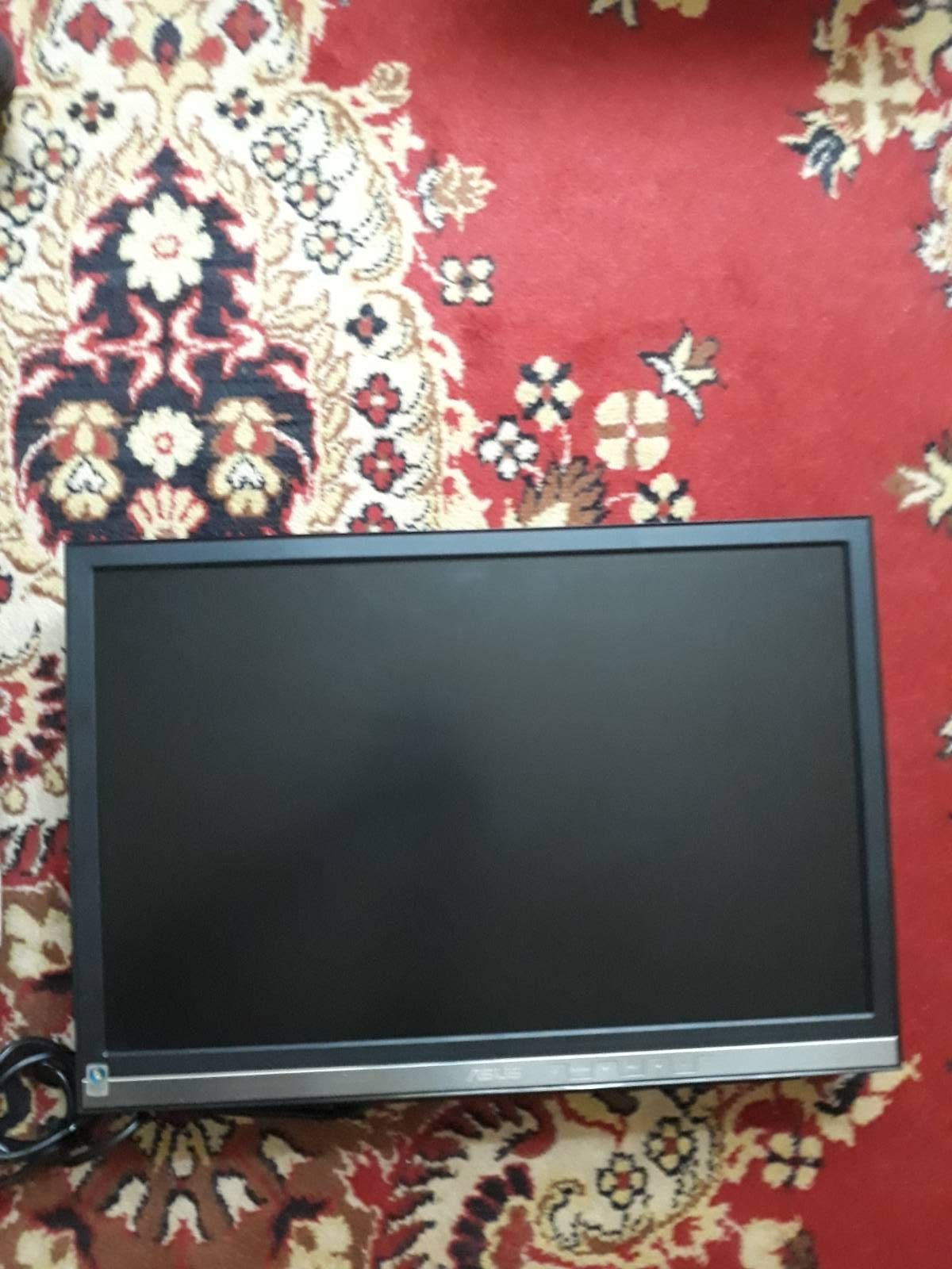 Монитор Asus 22" MW221u