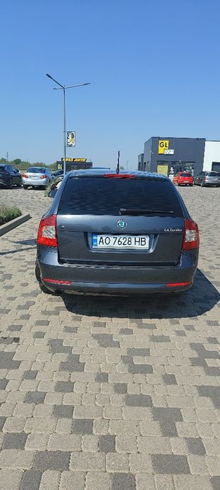 Породам  авто  Skoba  Octavia 2011