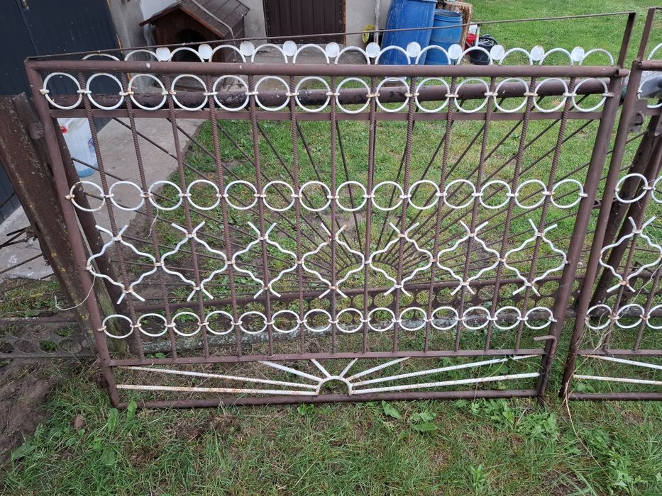 Solidna brama wjazdowa 3.60