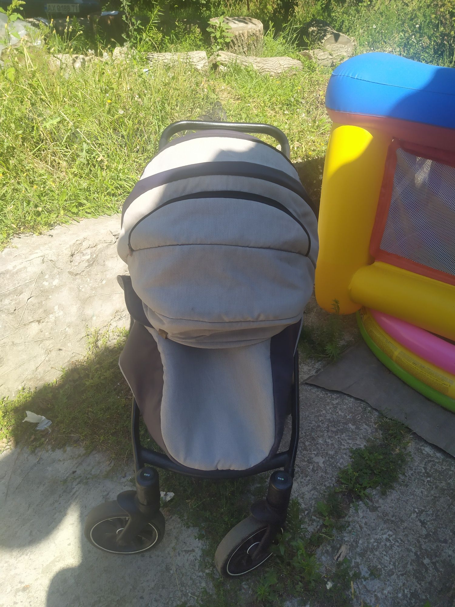 Продам коляску 2 в 1