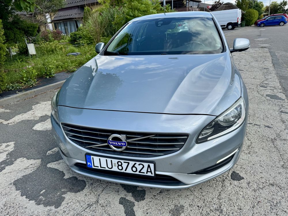 Volvo v60 d4 2.0d 181KM