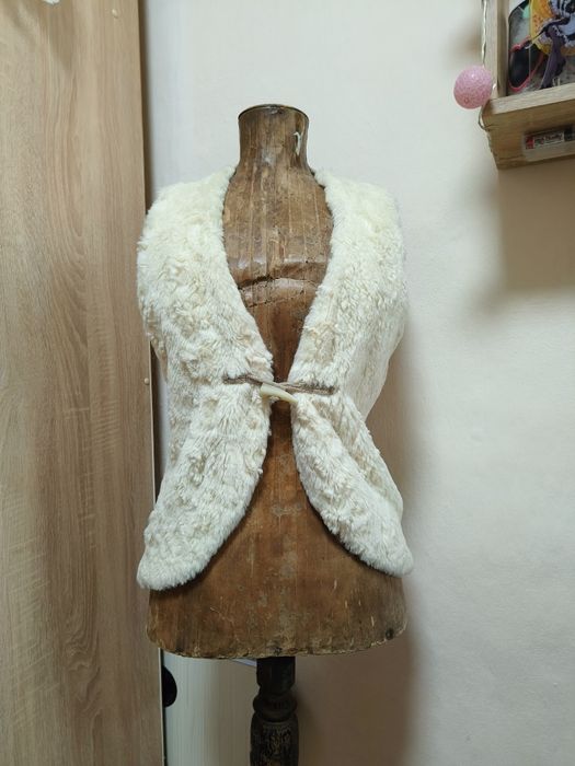 Желетка з міховим передом