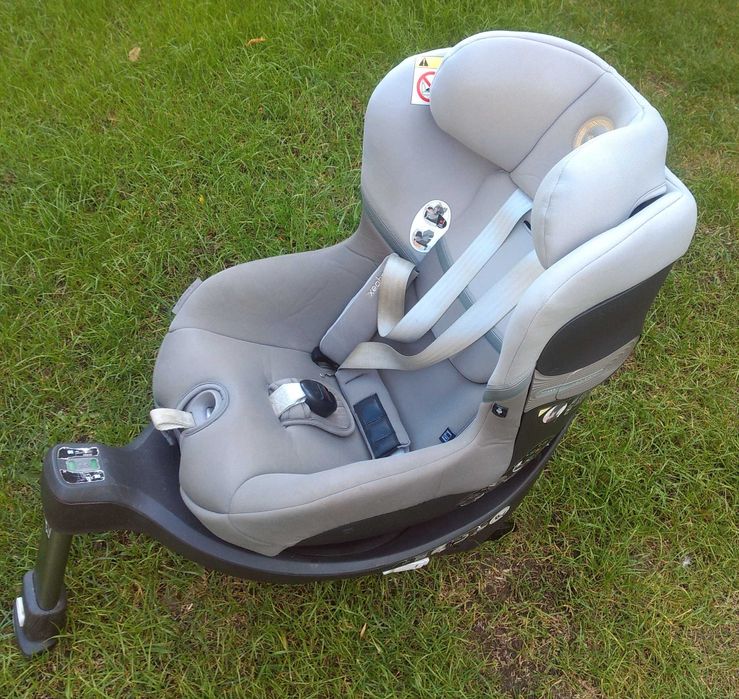 Cybex Sirona S i-Size, fotelik obrotowy 360° z bazą ISOFIX