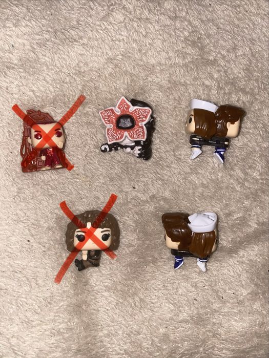 Фігурки з Kinder Joy & Stranger Things