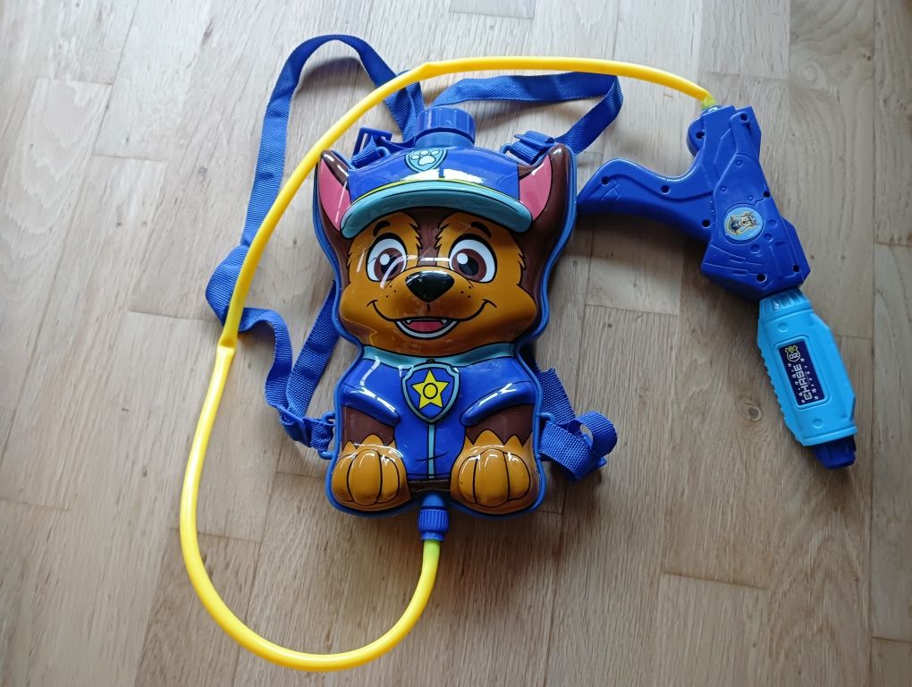 Plecak, pistolet na wode Chase Psi Patrol
