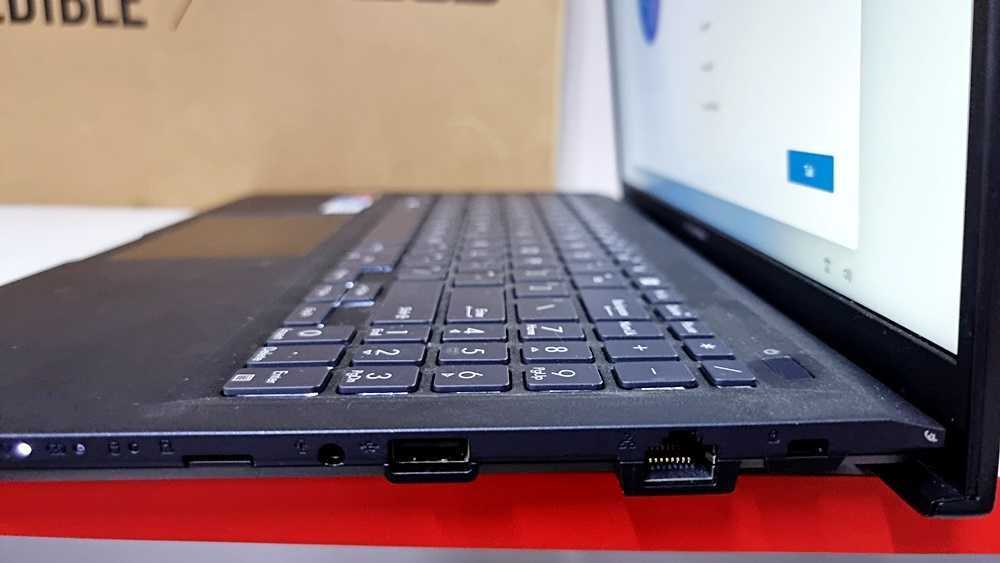 Laptop ASUS ExpertBook L1500