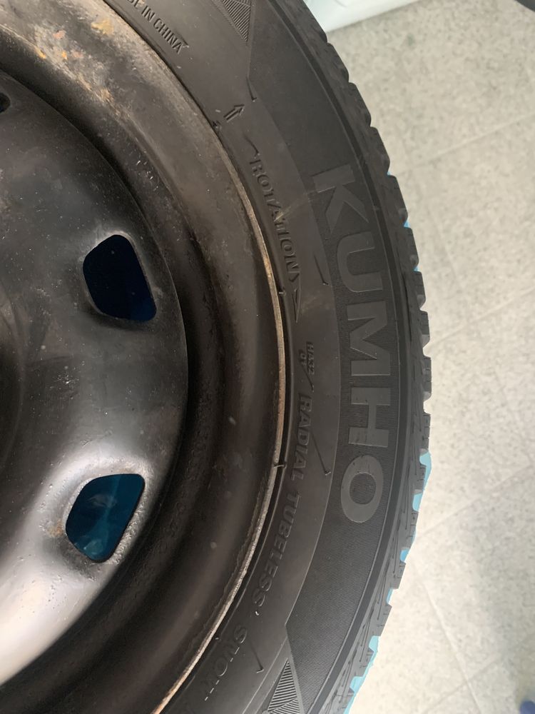 Opony Kumho Solus 4S HA32 165/65 R14 na felgach stalowy 4x100.