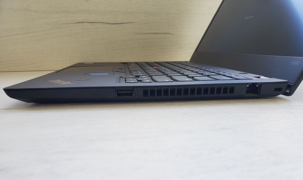 Lenovo ThinkPad T490 8/256 M.2 NVMe Windows 11 FullHD IPS i5-8365U