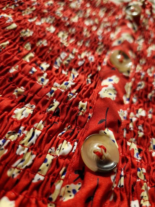 Bluzka top w kwiatki czerwona odkryte ramiona