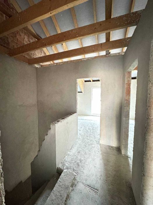 Продається Крайній будинок/таунхаус площею 125 м2 готовий до ремонту!!