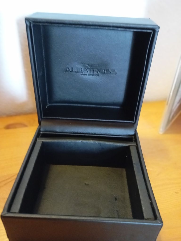 Relógio marca albatross