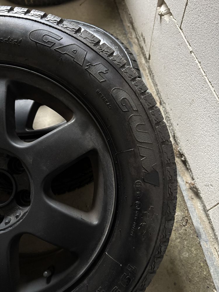 Felgi audi vw 15 cali 5x100 z oponami zimowymi