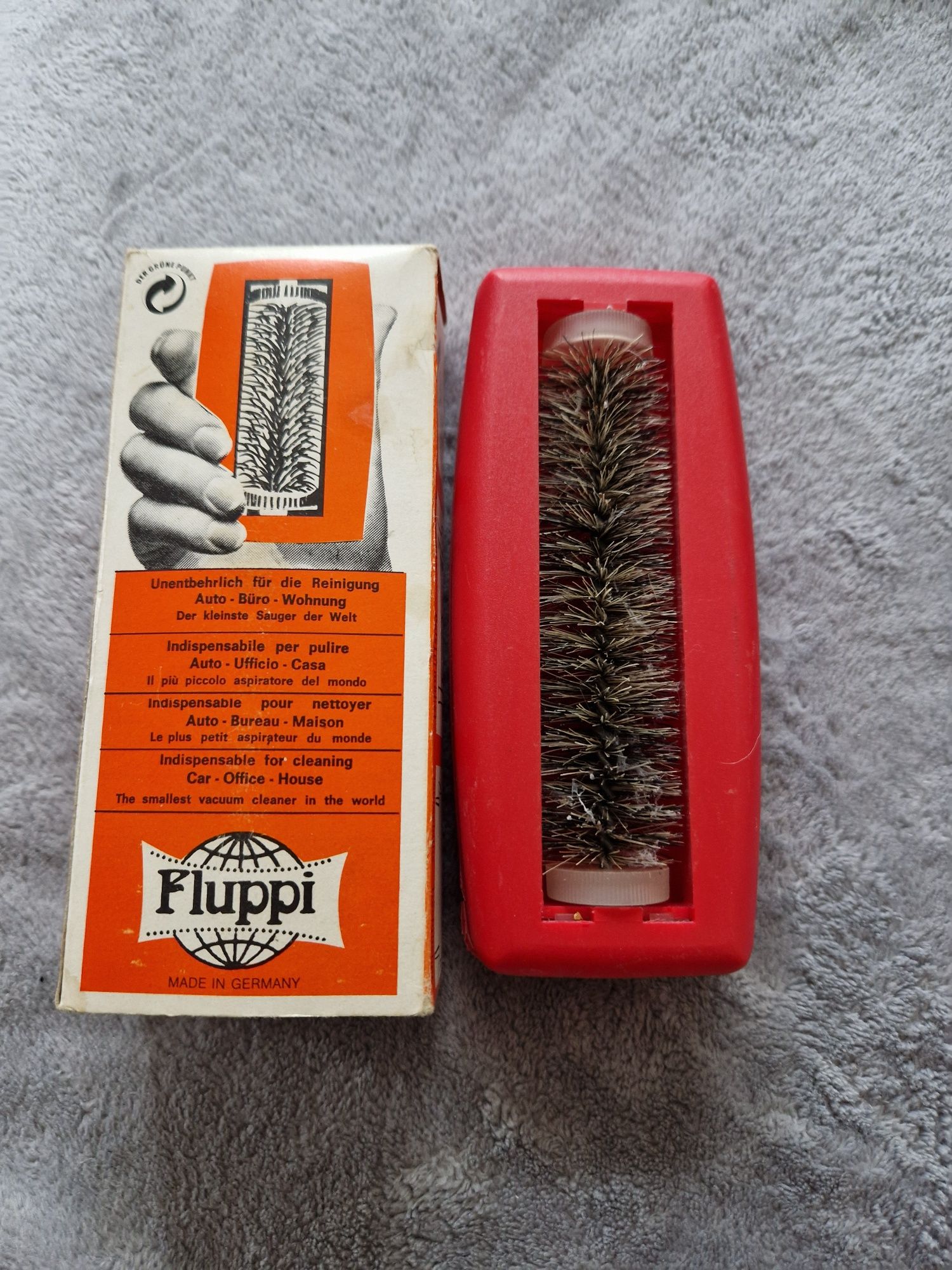 Vintage Fluppi Red Brush "mini odkurzacz ręczny" szczotka