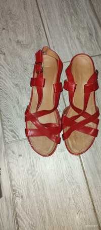Sandały damskie czerwone