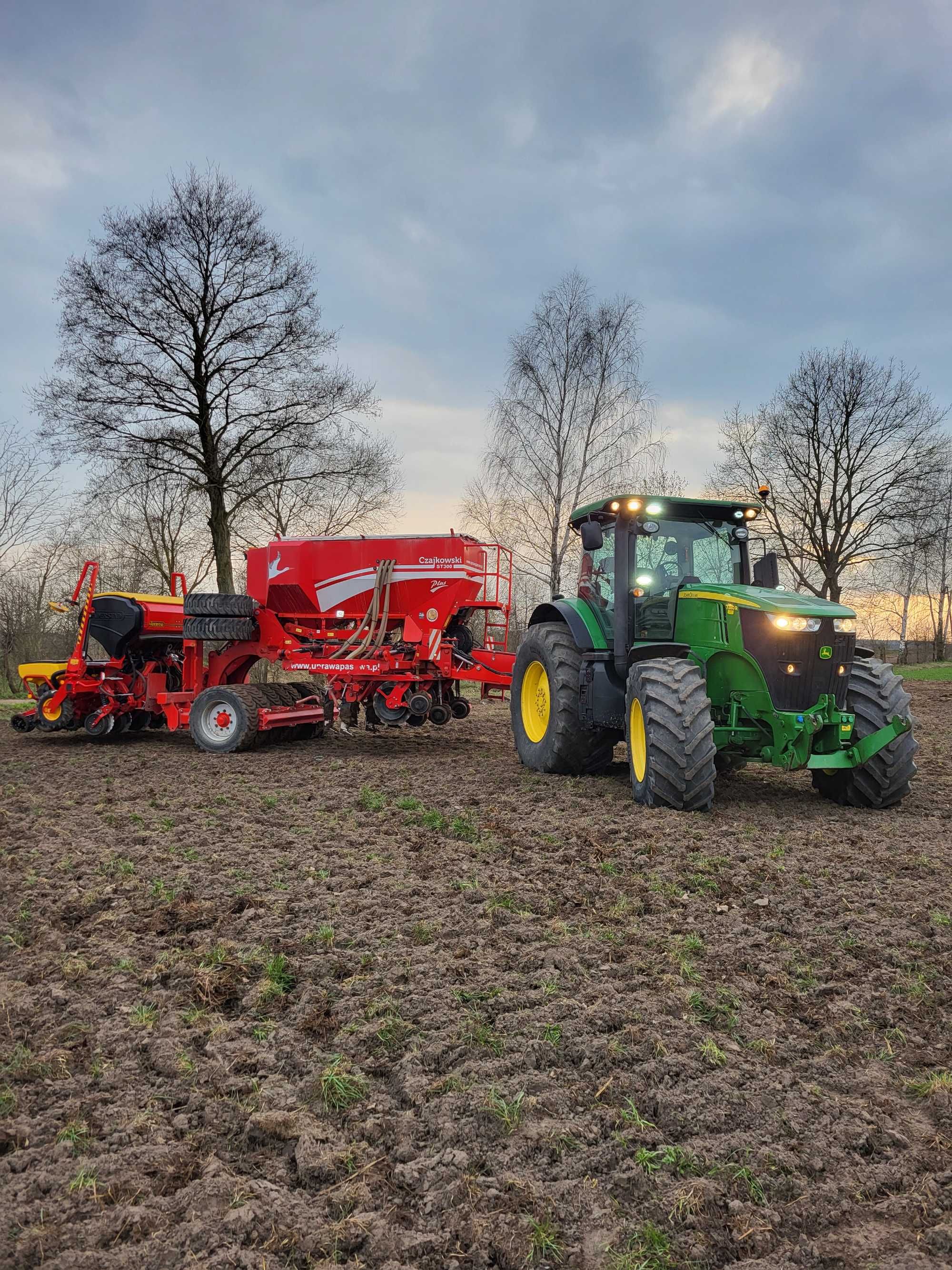 Usługa siew kukurydzy STRIP TILL Czajkowski Vaderstad Tempo