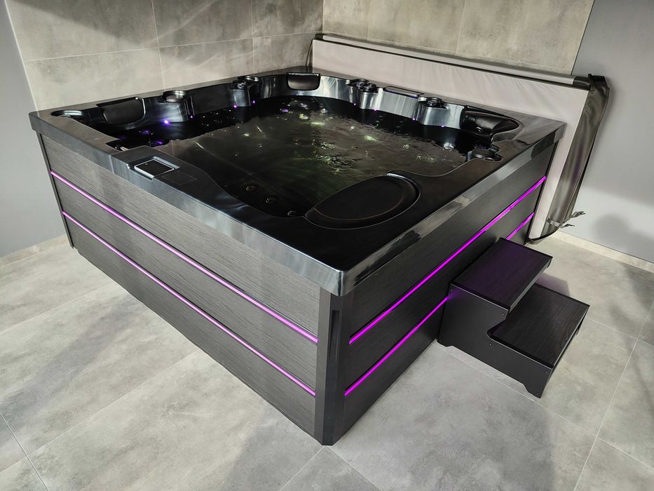 Jacuzzi całoroczne , wanna spa , Gecko in.k1000 - 100 dysz , 4 silniki