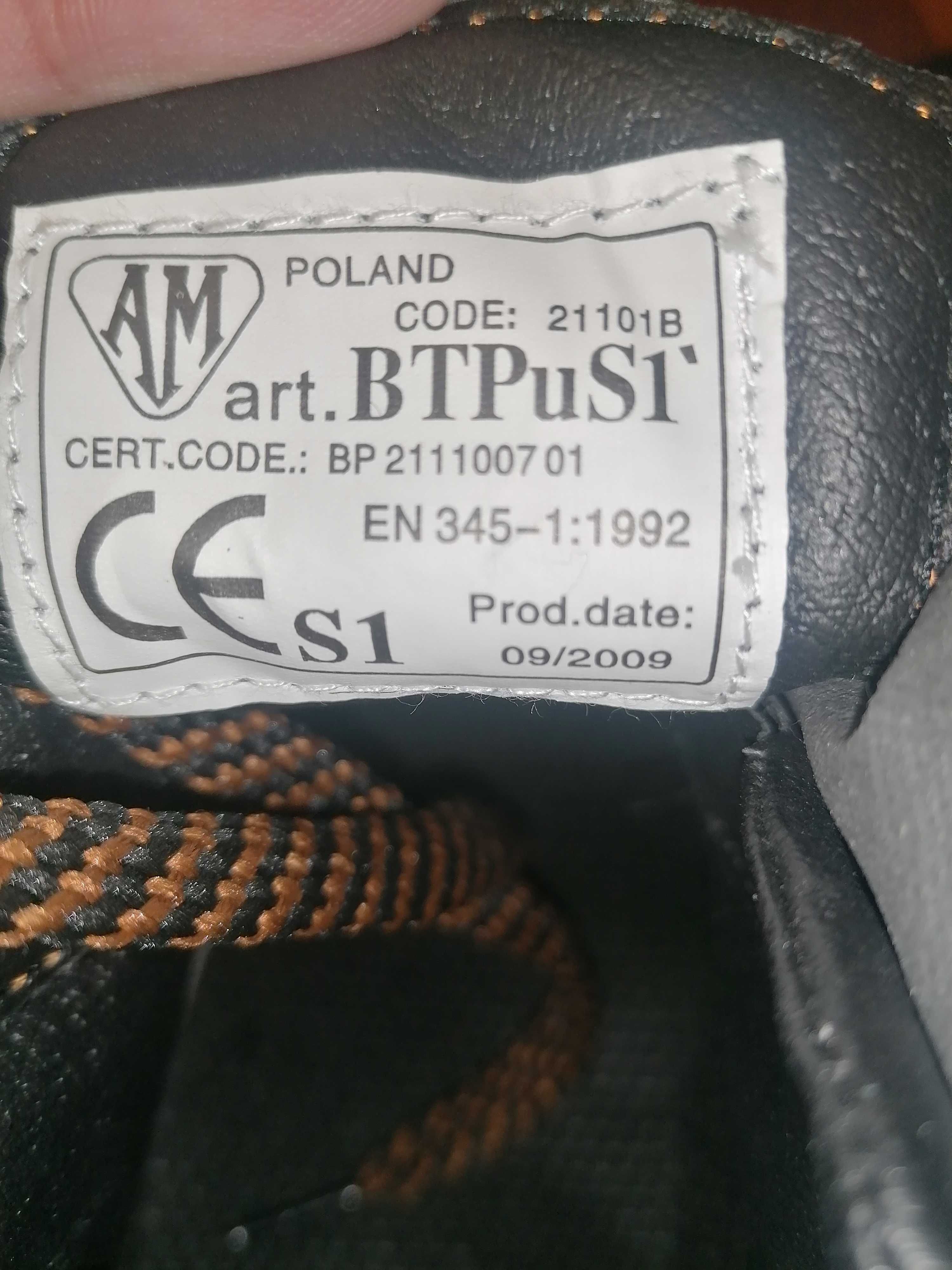 Buty męskie za kostkę, rozmiar 45, nowe, bardzo solidne