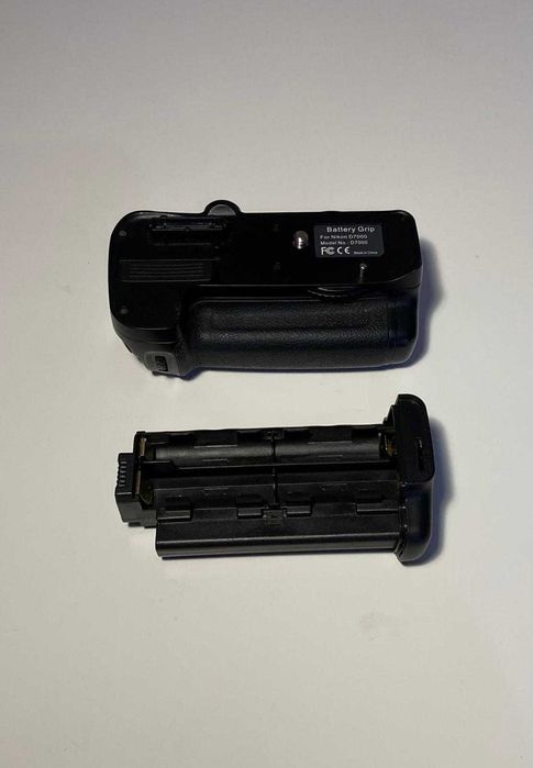 Câmera Nikon D7000 + Lente 18-55mm