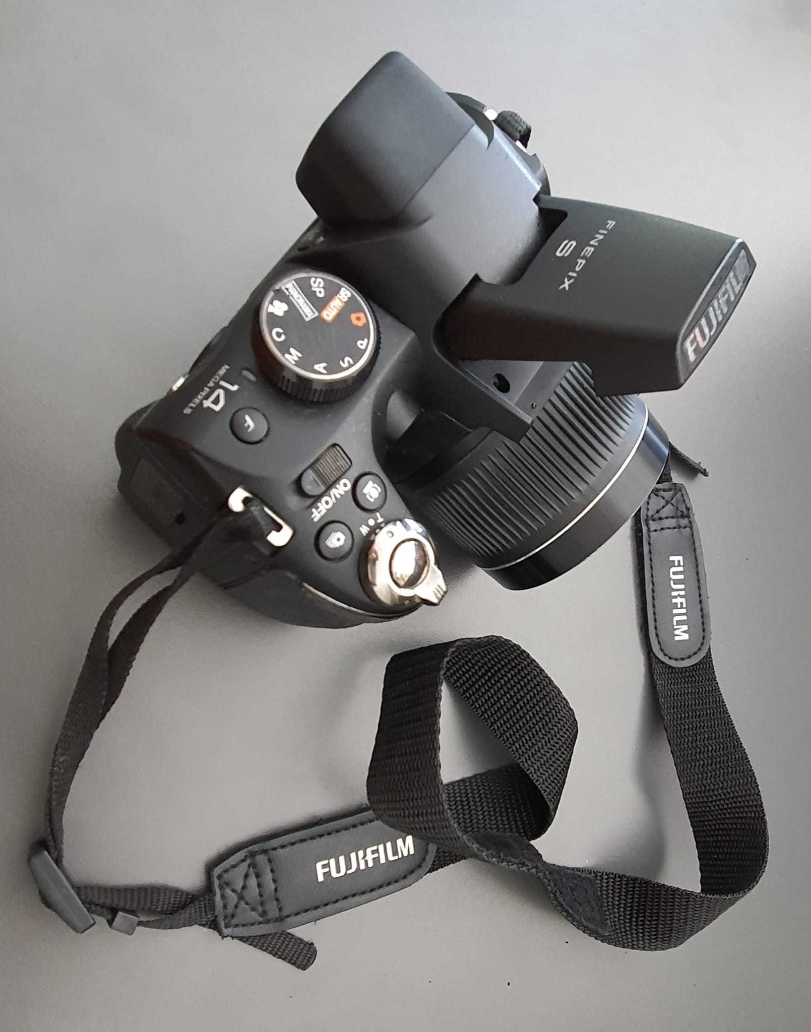 Fujifilm FinePix S3200