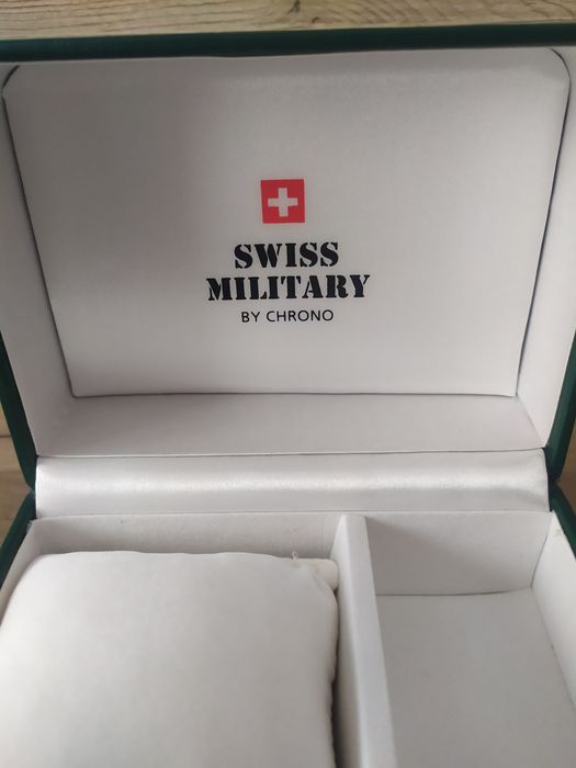 Swiss military pudełko