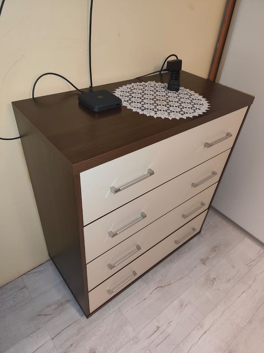 Komoda w dobrym stanie