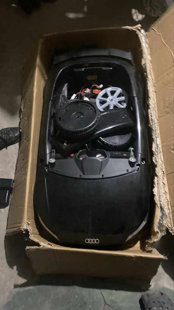 Elektryczny samochód dla dzieci Audi TT RS MP3 Power Display Czarny