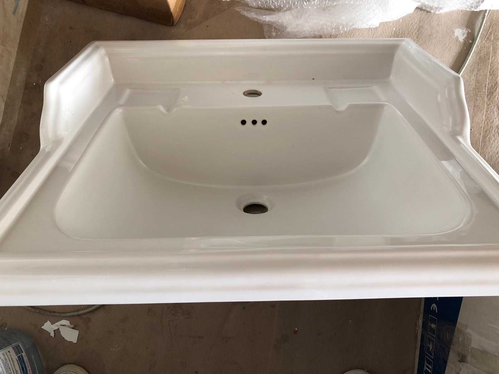 Раковина на столешницу или под пьедестал Devit 65x57 villeroy & boch