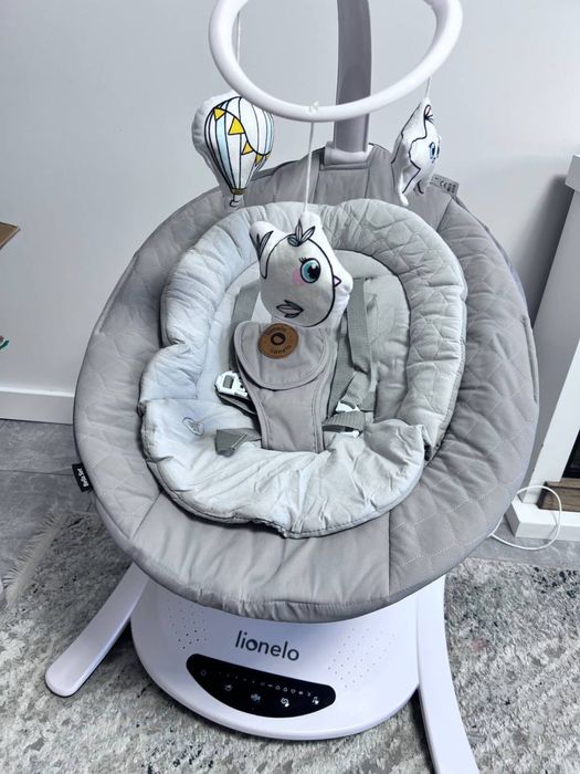 Заколисуючий центр Lionelo Bella Set Grey Concrete