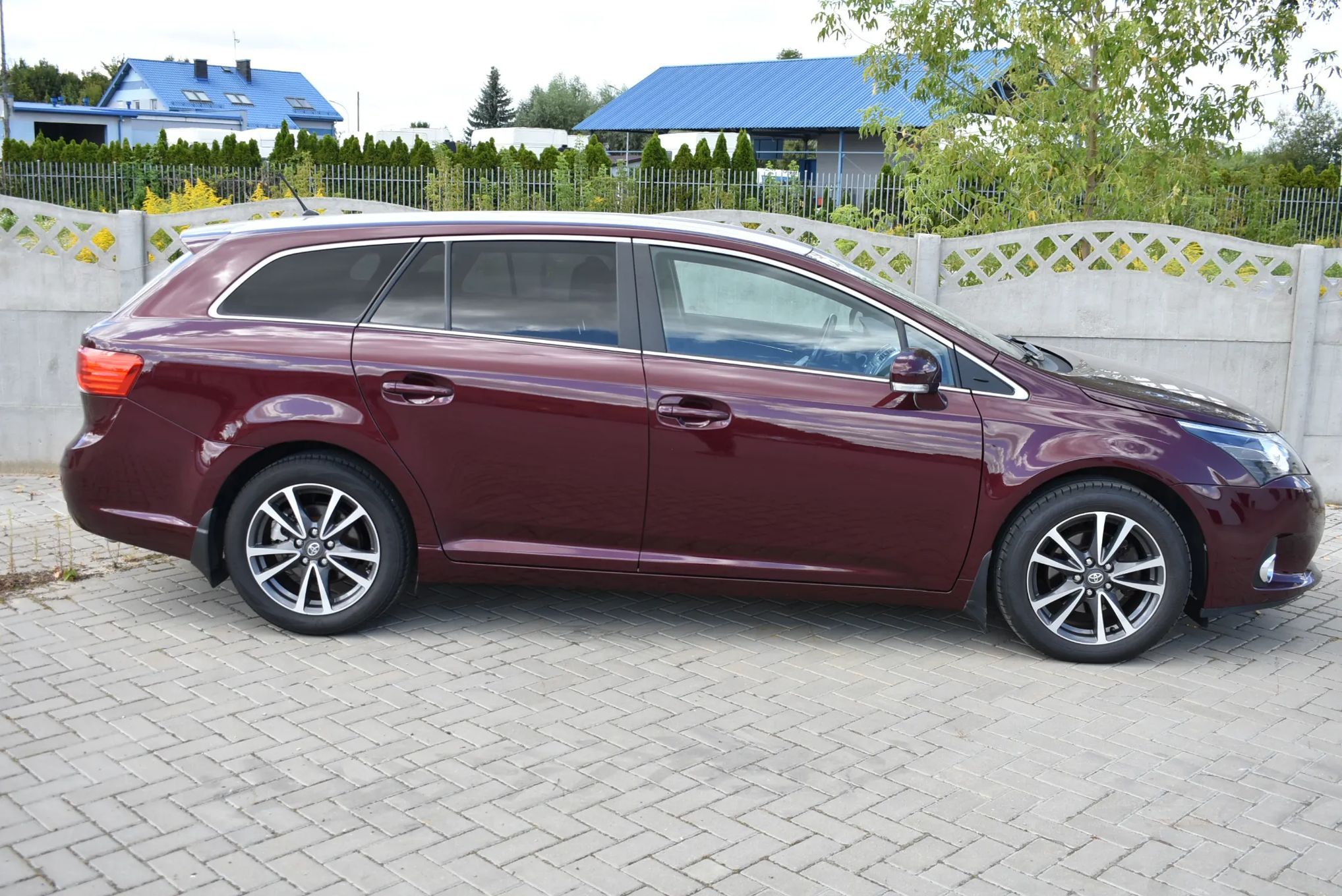 Toyota Avensis T27 2.0D4D Kombi 2014r Xenony Hak Kamera Cofania