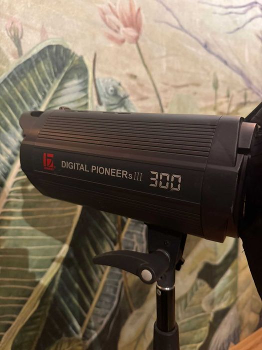 Kompletny zestaw oświetlenia studyjnego – Jinbei  + akcesoria