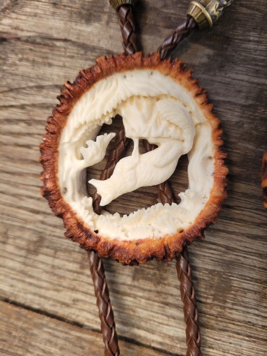 Sarna rogacz parostki koziołek Bolo krawatnik rękodzieło w róży jeleni