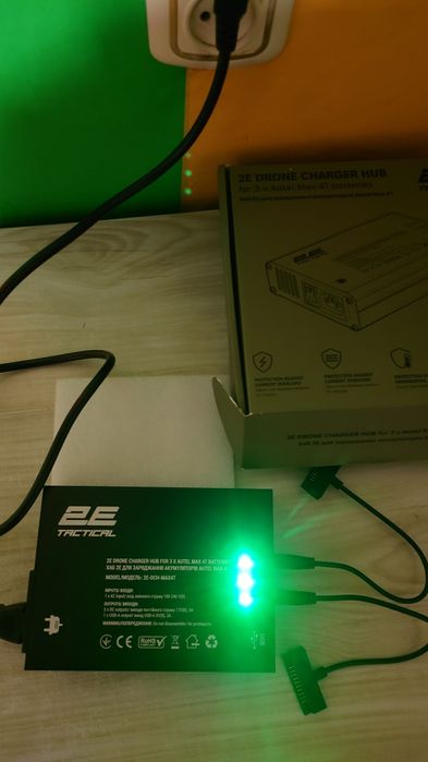 Хаб для зарядки батарей Autel evo max 4