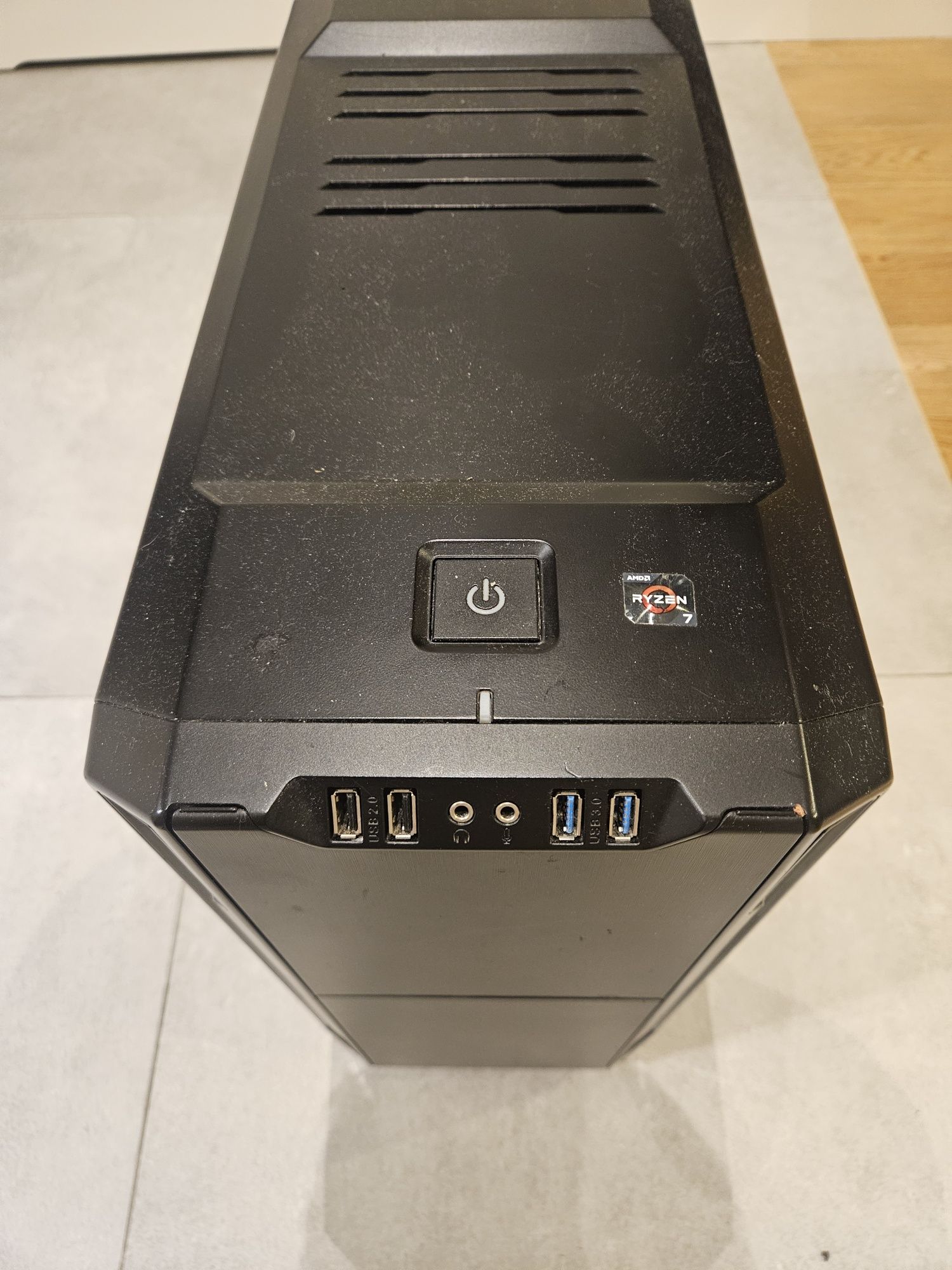 Komputer stacjonarny RTX 3060 ti, Ryzen 7, 32 GB