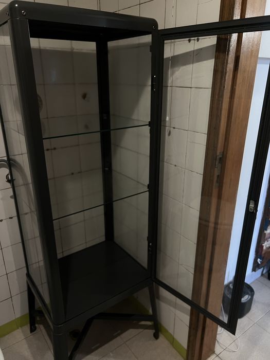 Vitrine IKEA azul