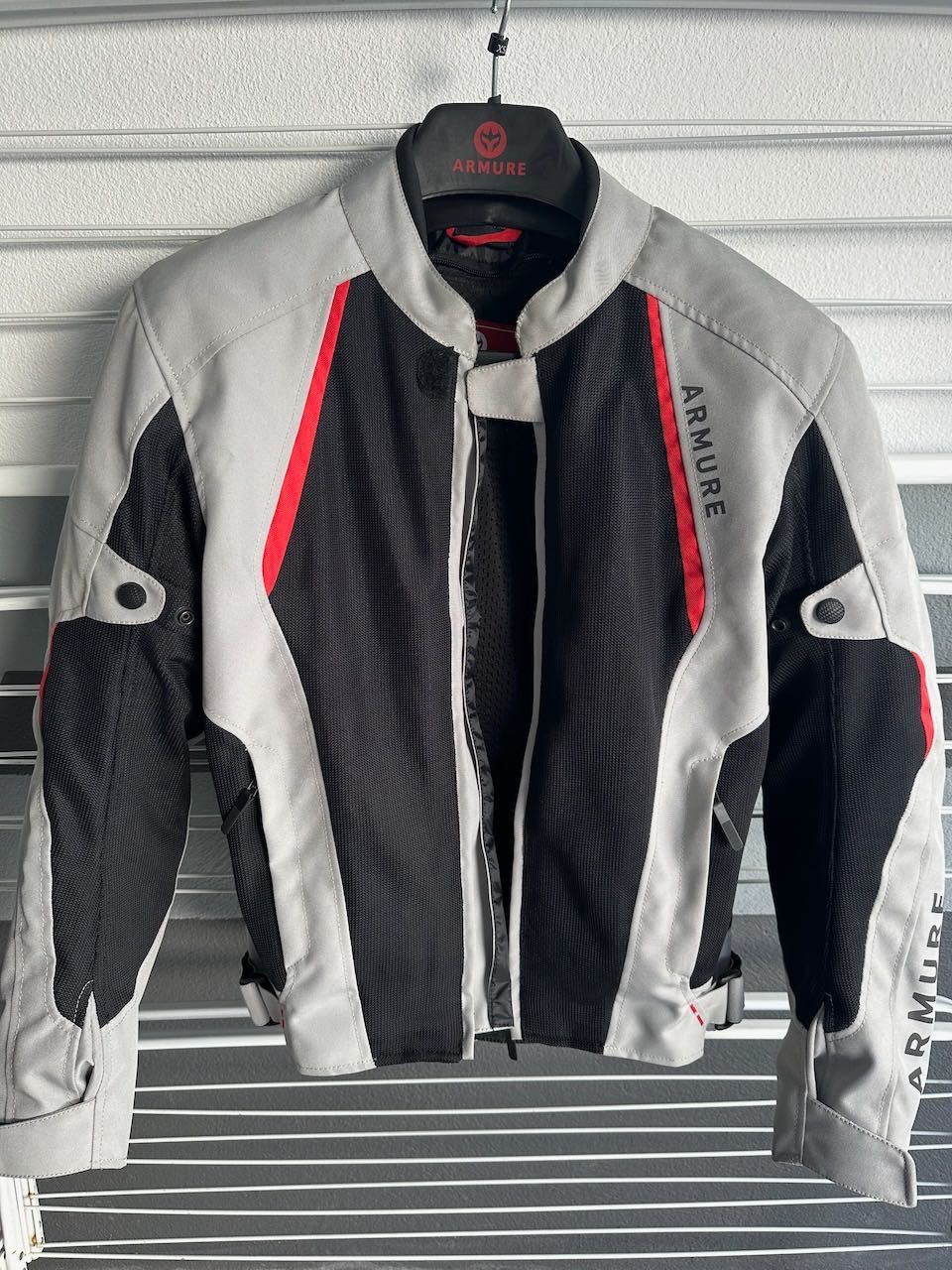 Casaco de moto de verão Armure Milan Vented Ivory / Red tamanho S