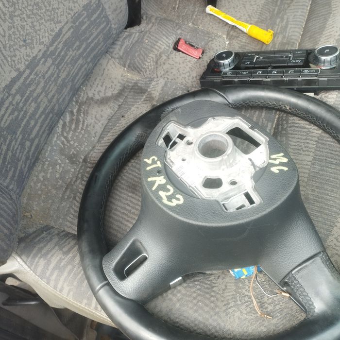 Volkswagen passat B7 golf kierownica multimedialna