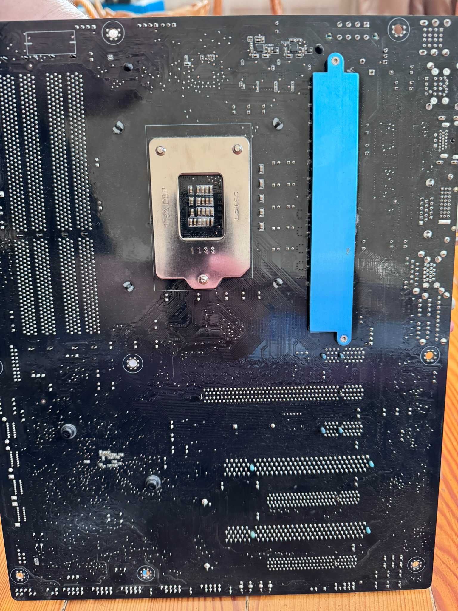 Материнка, процесор Intel(R) Core(TM) i7-2600K, пам'ять
