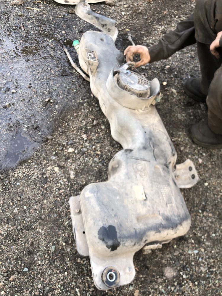 TOYOTA HILUX VIII 8 БАК ADBLUE 77871-0K010-B 77871-0K010-B