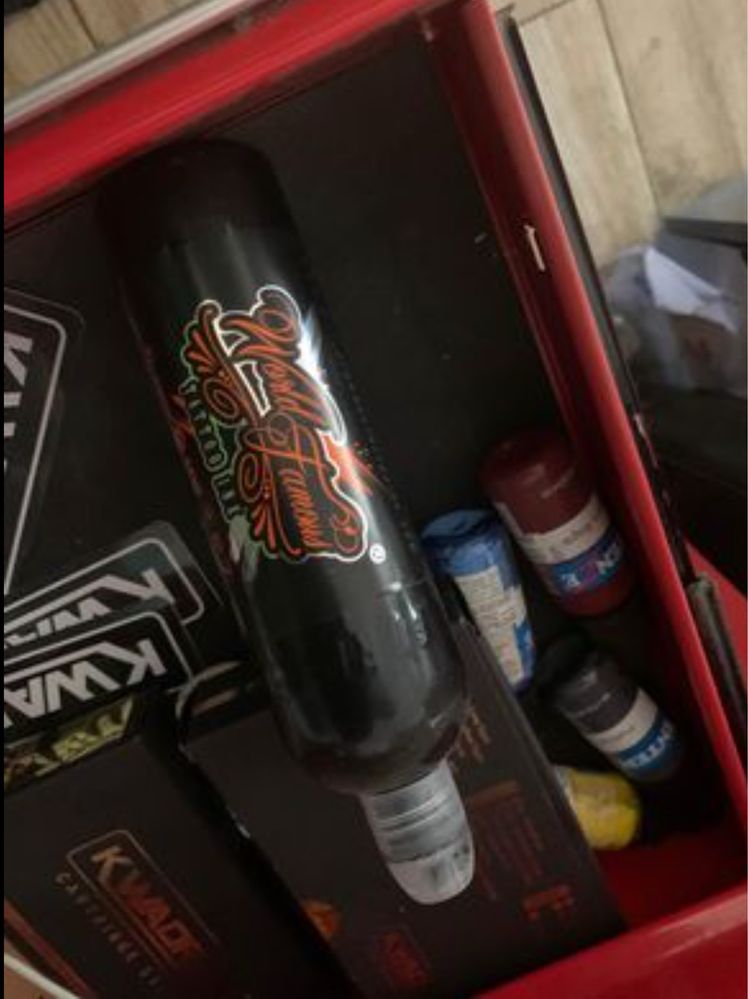 Sprzedam profesjonalny sprzet do tatuazu