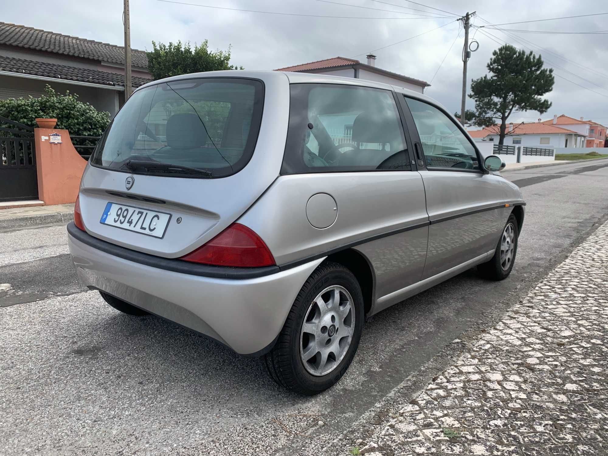 Lancia Y 1.2 LX 16v (86 cv)