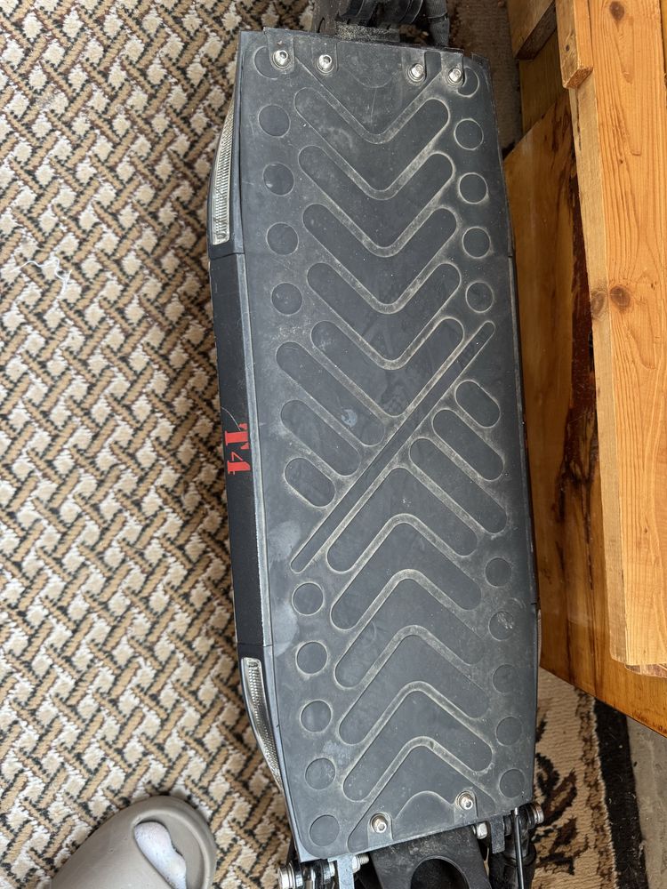 Продам Crosser T4