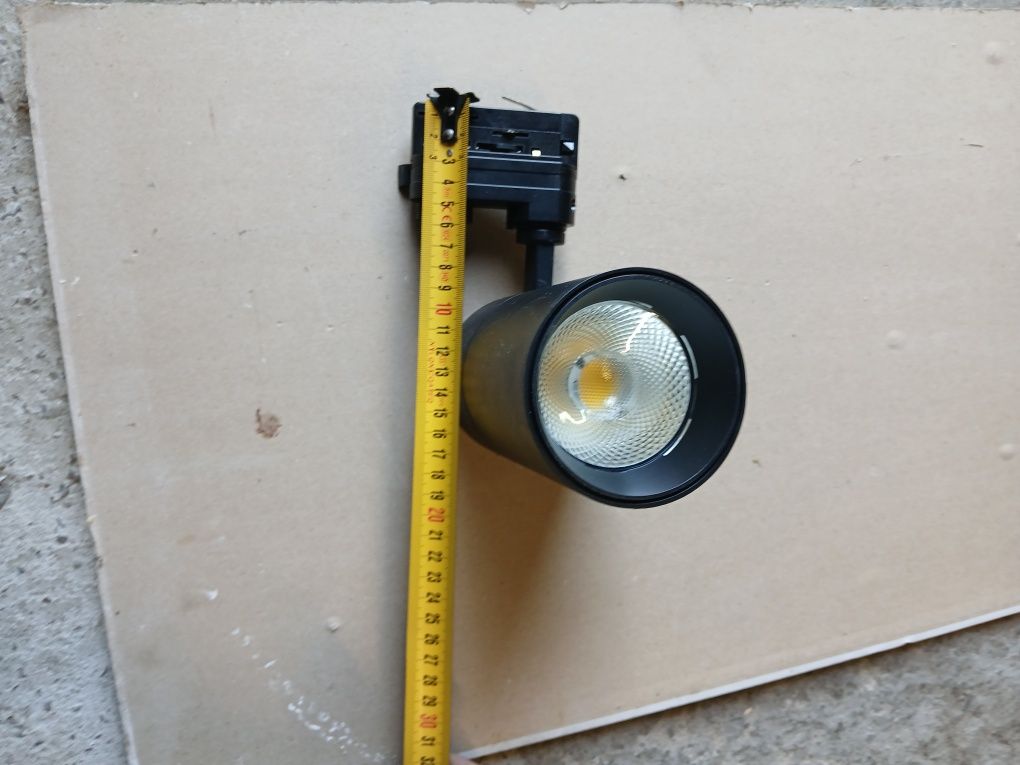 Lampy do szynoprzewodu3fazy  3 barwy światła