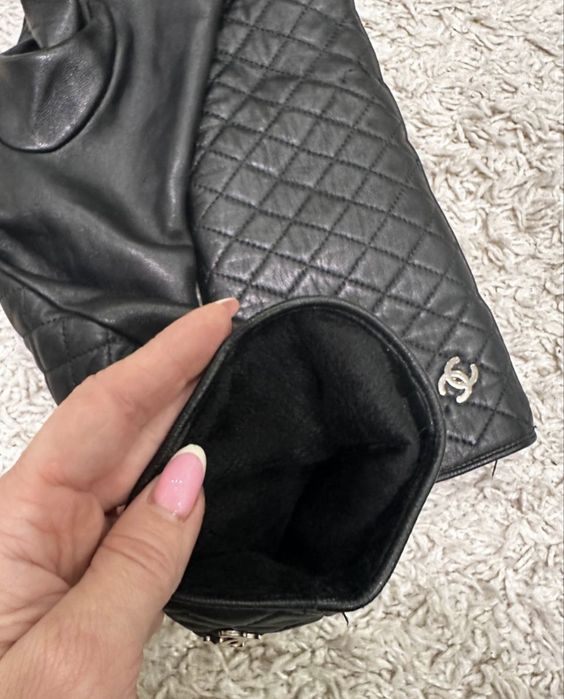 Кожаные высокие перчатки