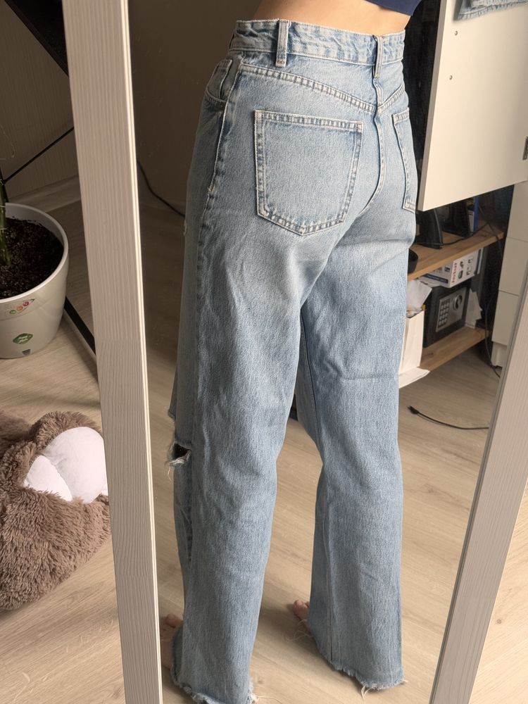 Джинси рвані zara