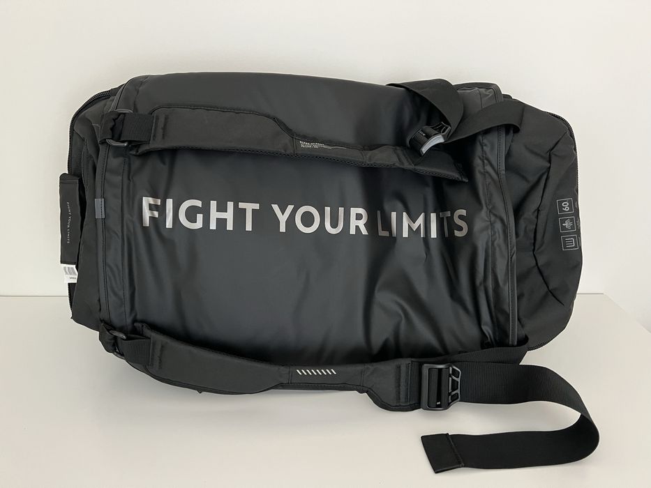 Mochila Outshock 900 60L preto