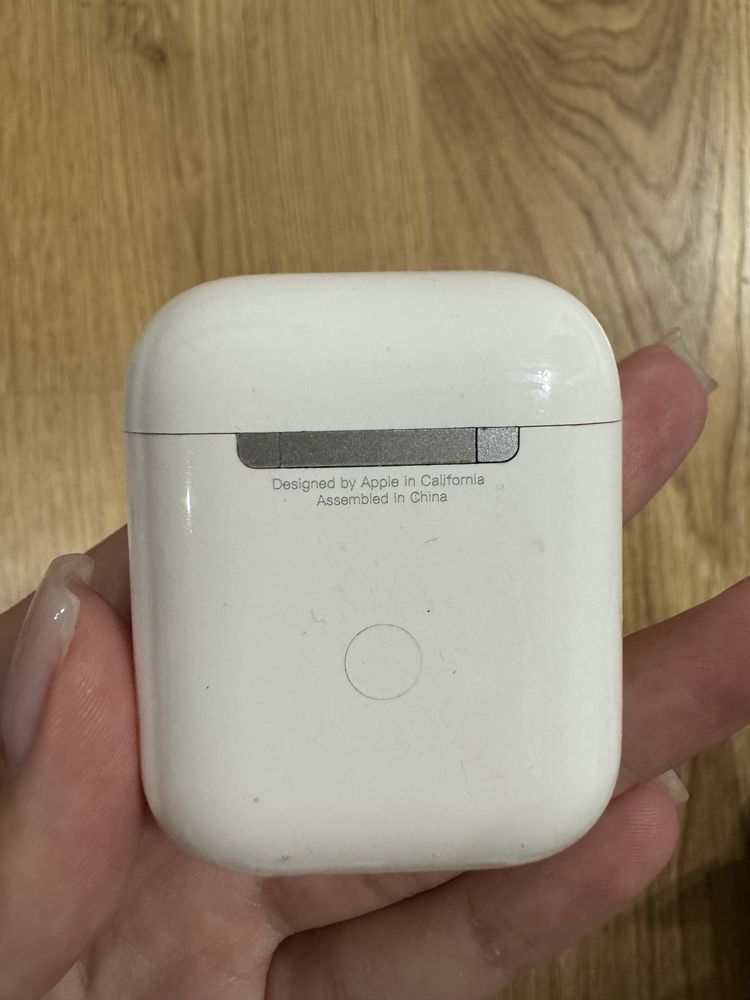 Airpods 2 з чохлом