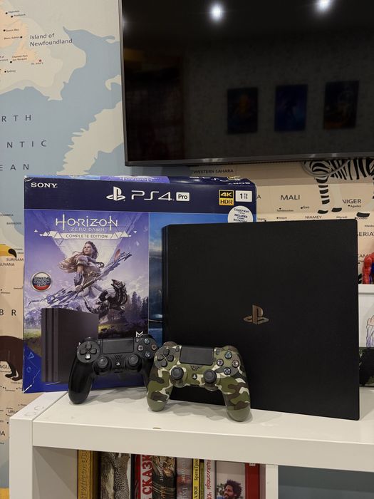 Sony PlayStation Pro 4 1T + ігри + 2 джойстики стан ідеальний